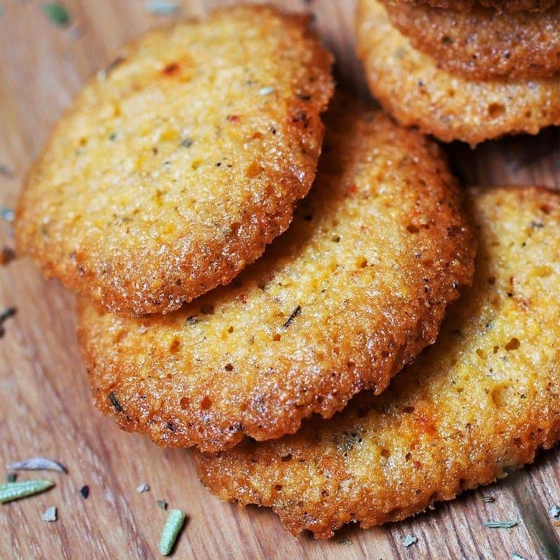 Biscuits salés aux herbes de Provence et piments d'Espelette - Maison Bruyère